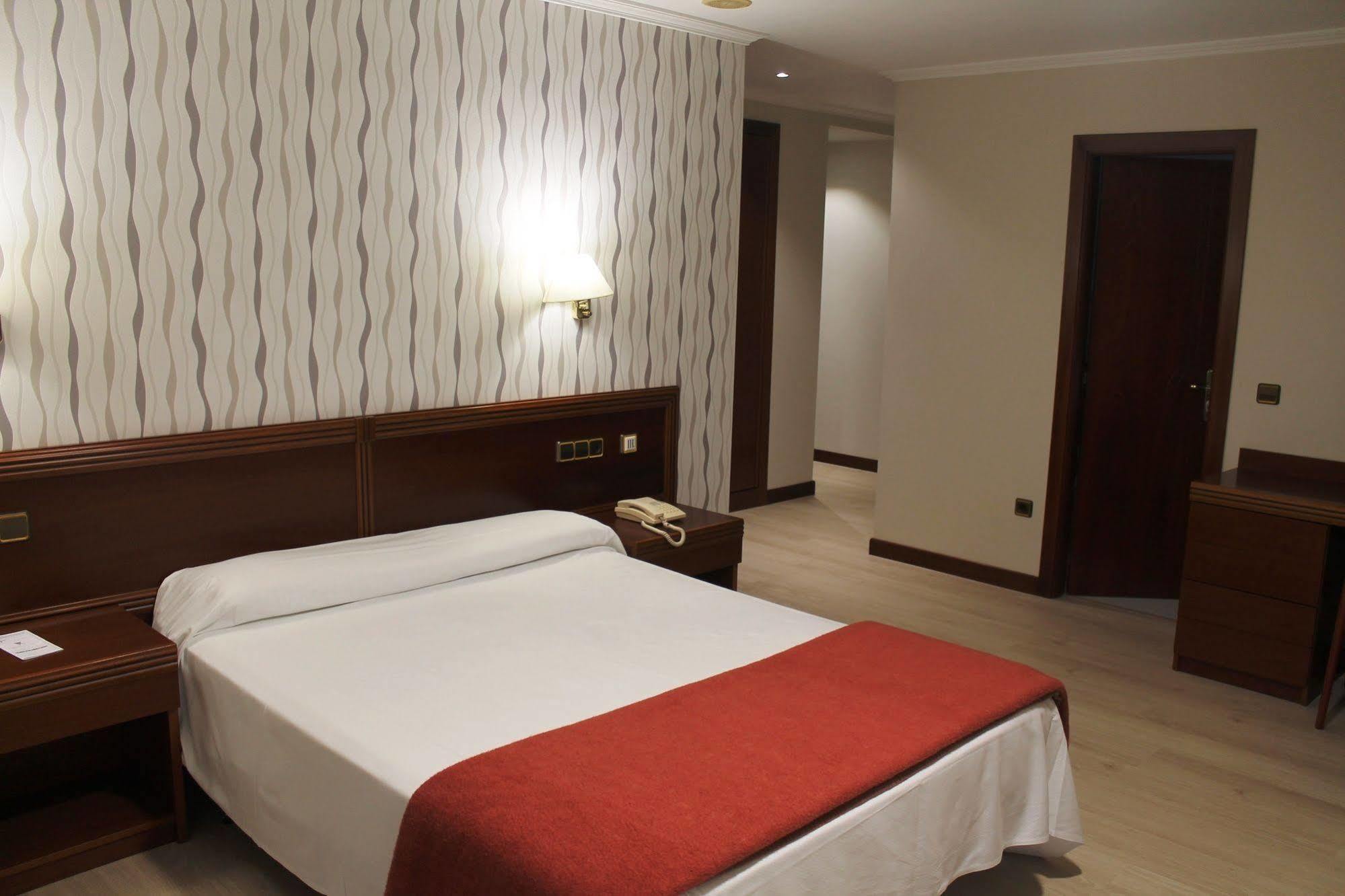 Hotel Villa De Marin Bagian luar foto