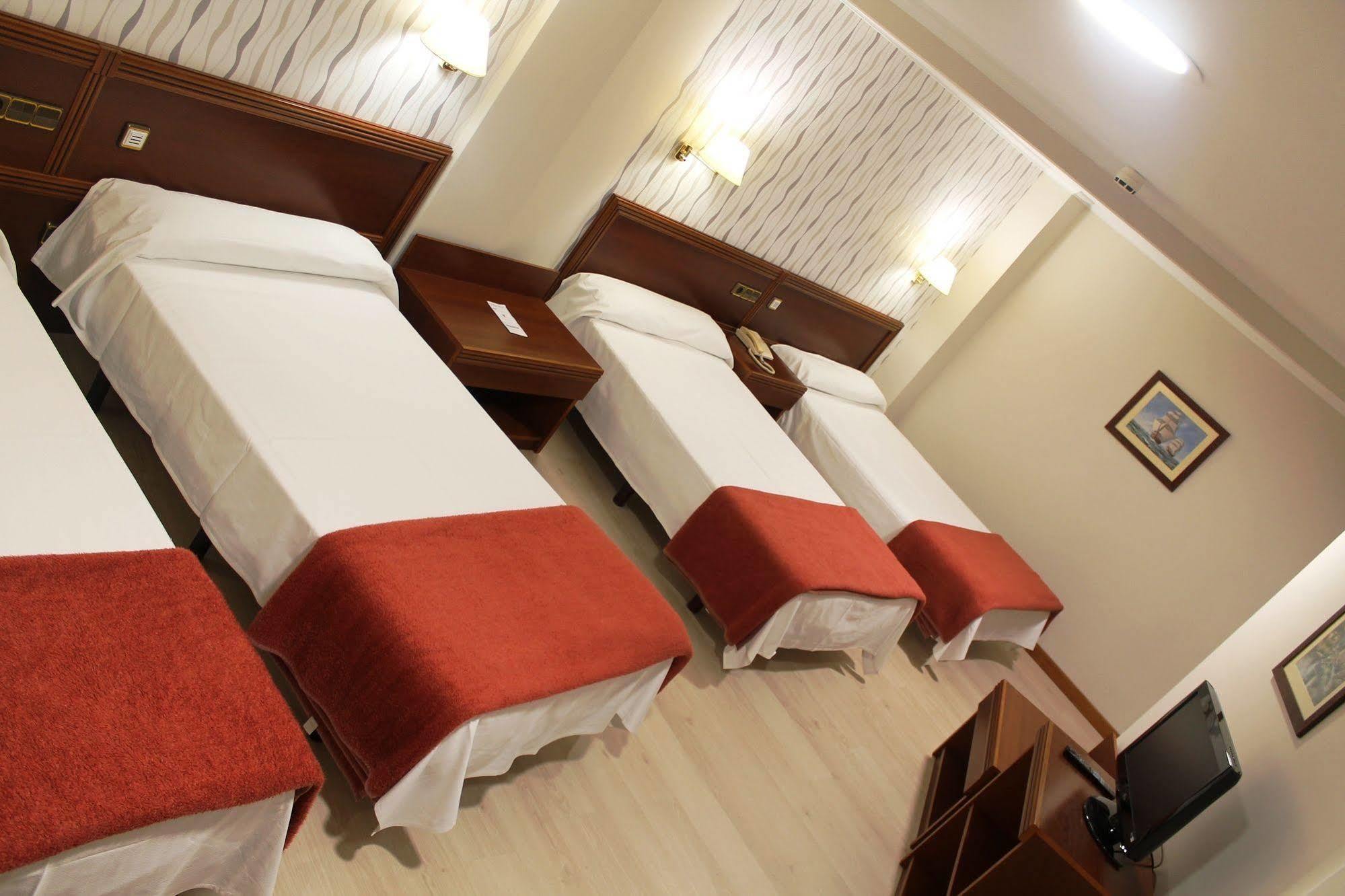 Hotel Villa De Marin Bagian luar foto