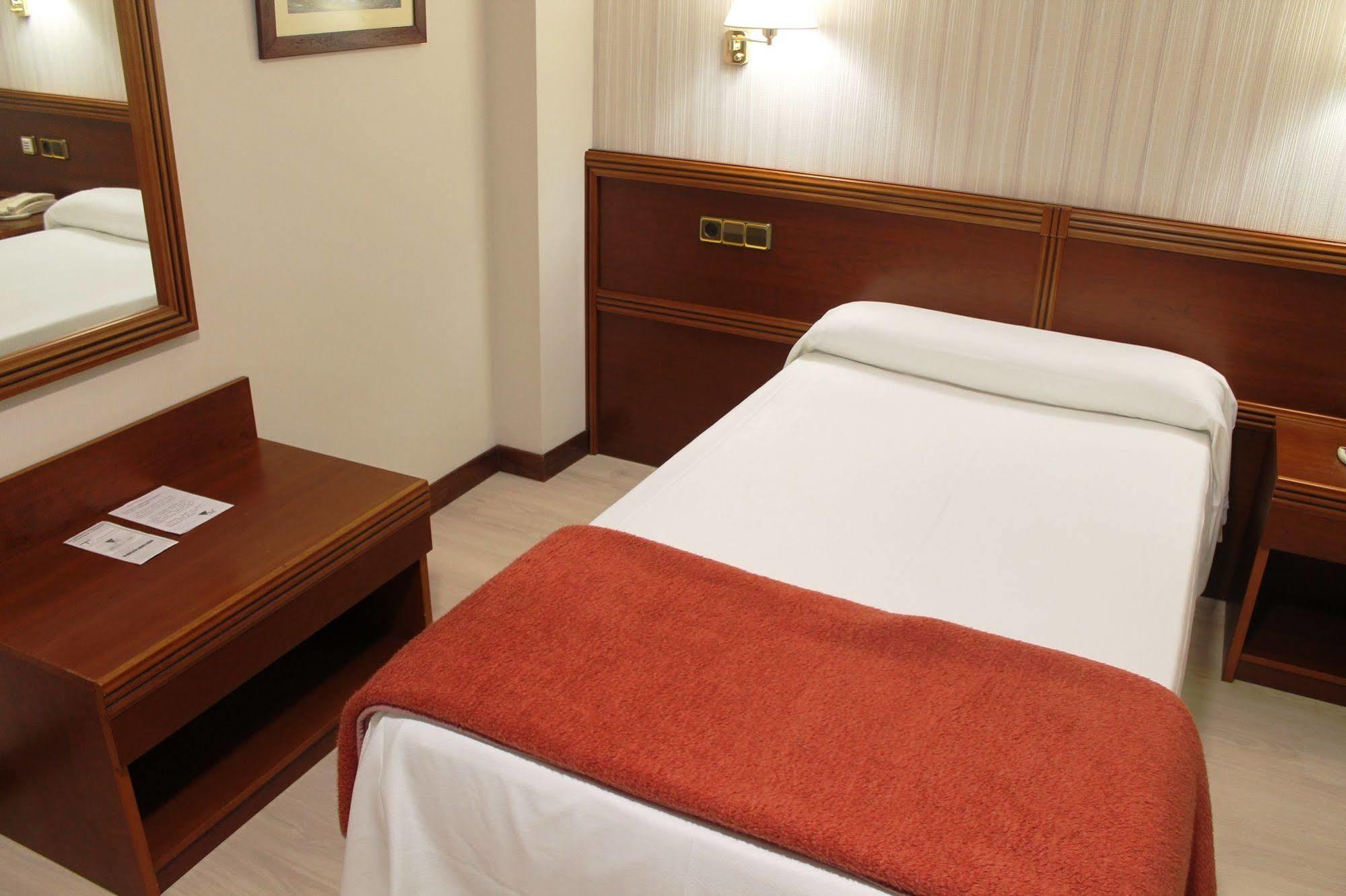 Hotel Villa De Marin Bagian luar foto