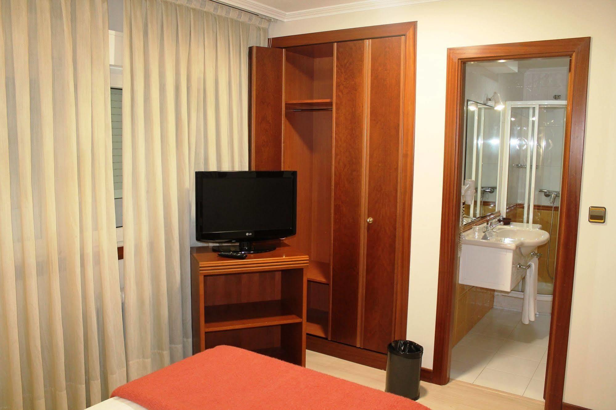 Hotel Villa De Marin Bagian luar foto